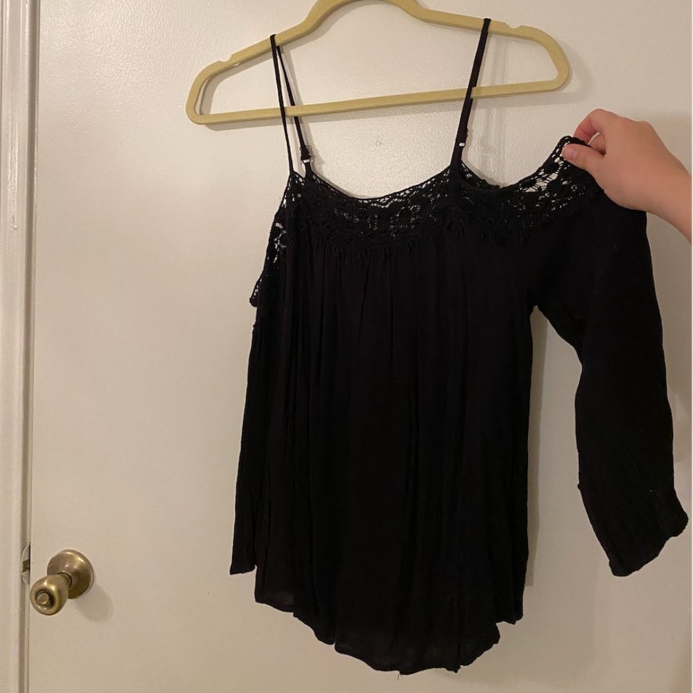 Cold shoulder top